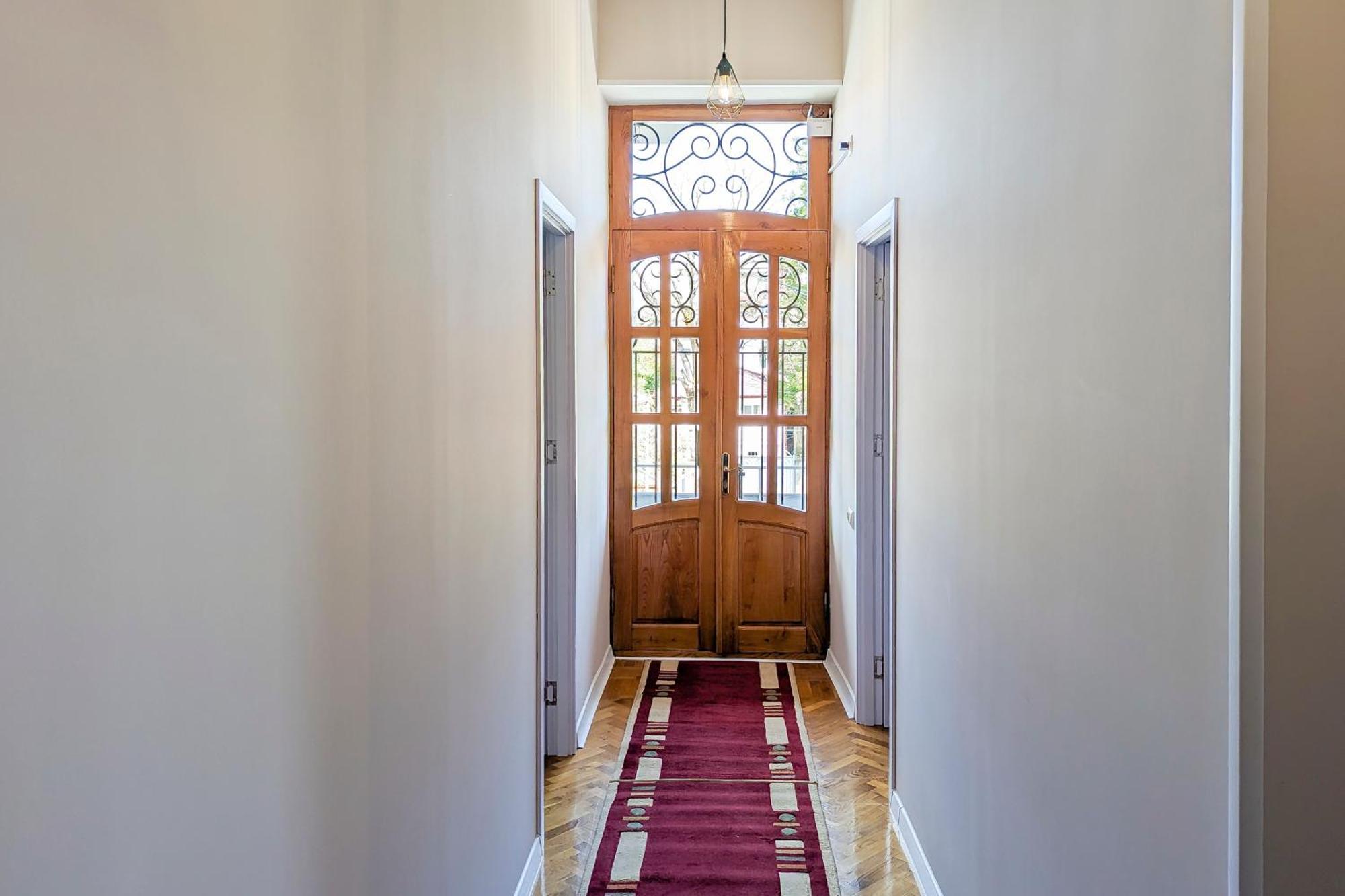 Guest House Sector 30 Kutaisi Ngoại thất bức ảnh