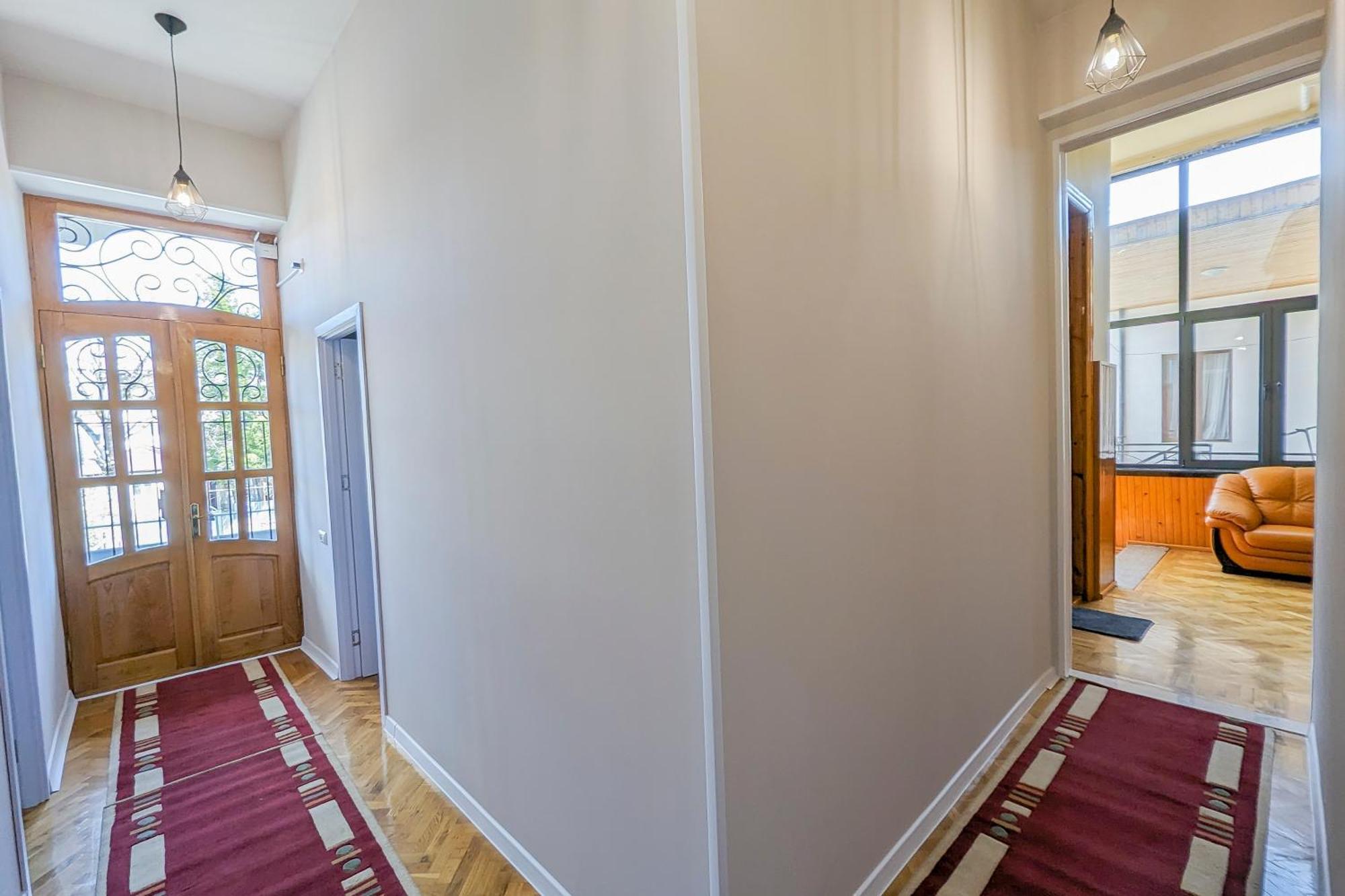 Guest House Sector 30 Kutaisi Ngoại thất bức ảnh