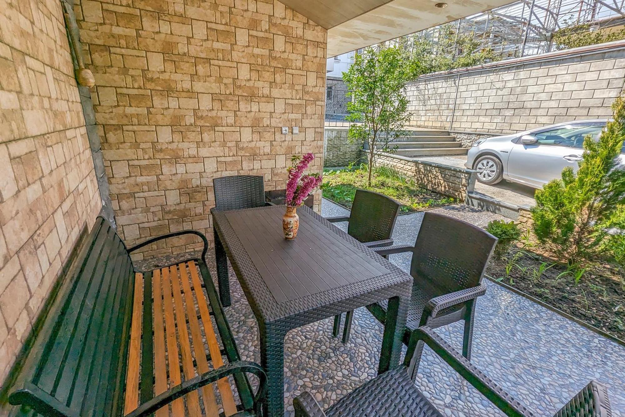 Guest House Sector 30 Kutaisi Ngoại thất bức ảnh