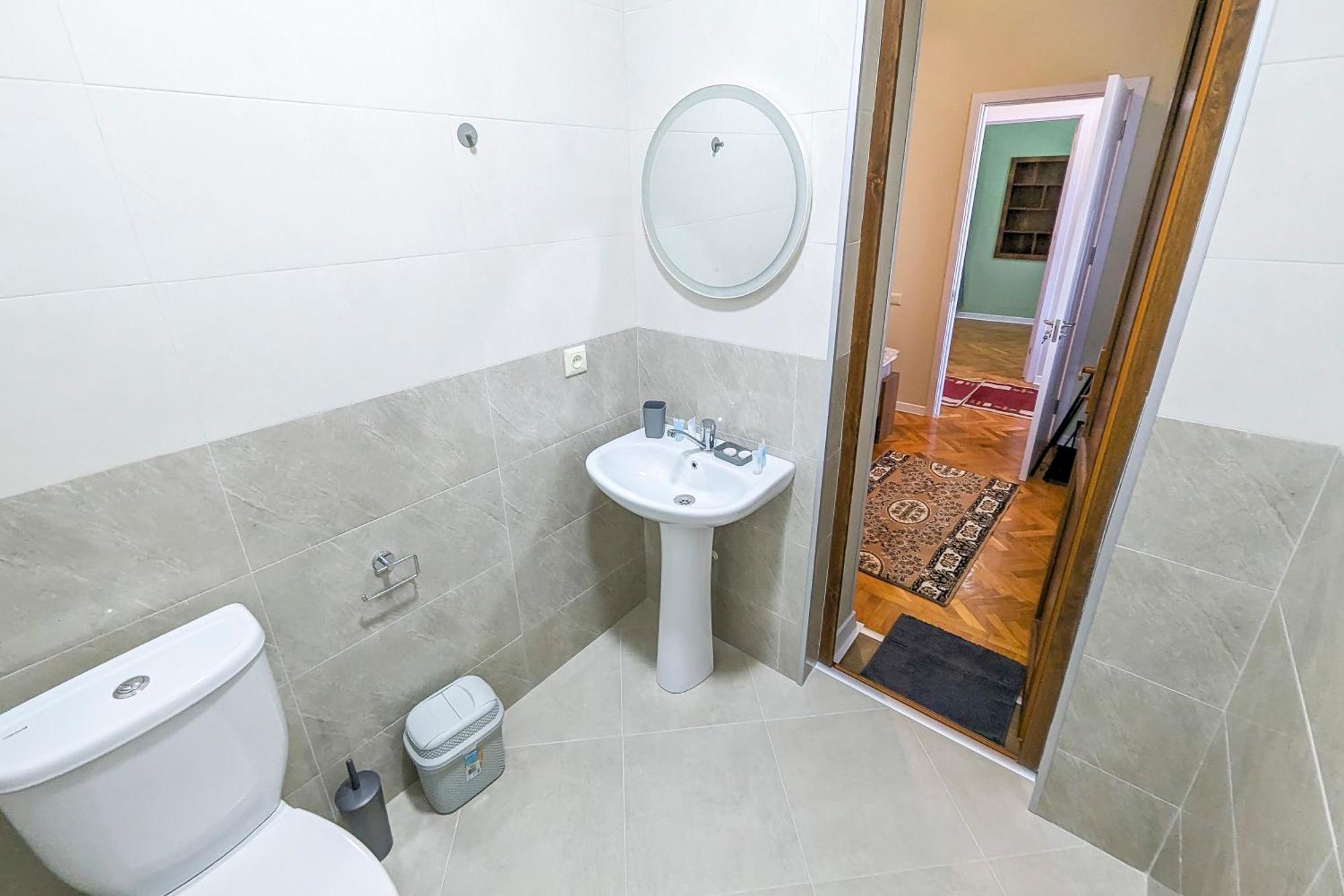 Guest House Sector 30 Kutaisi Ngoại thất bức ảnh