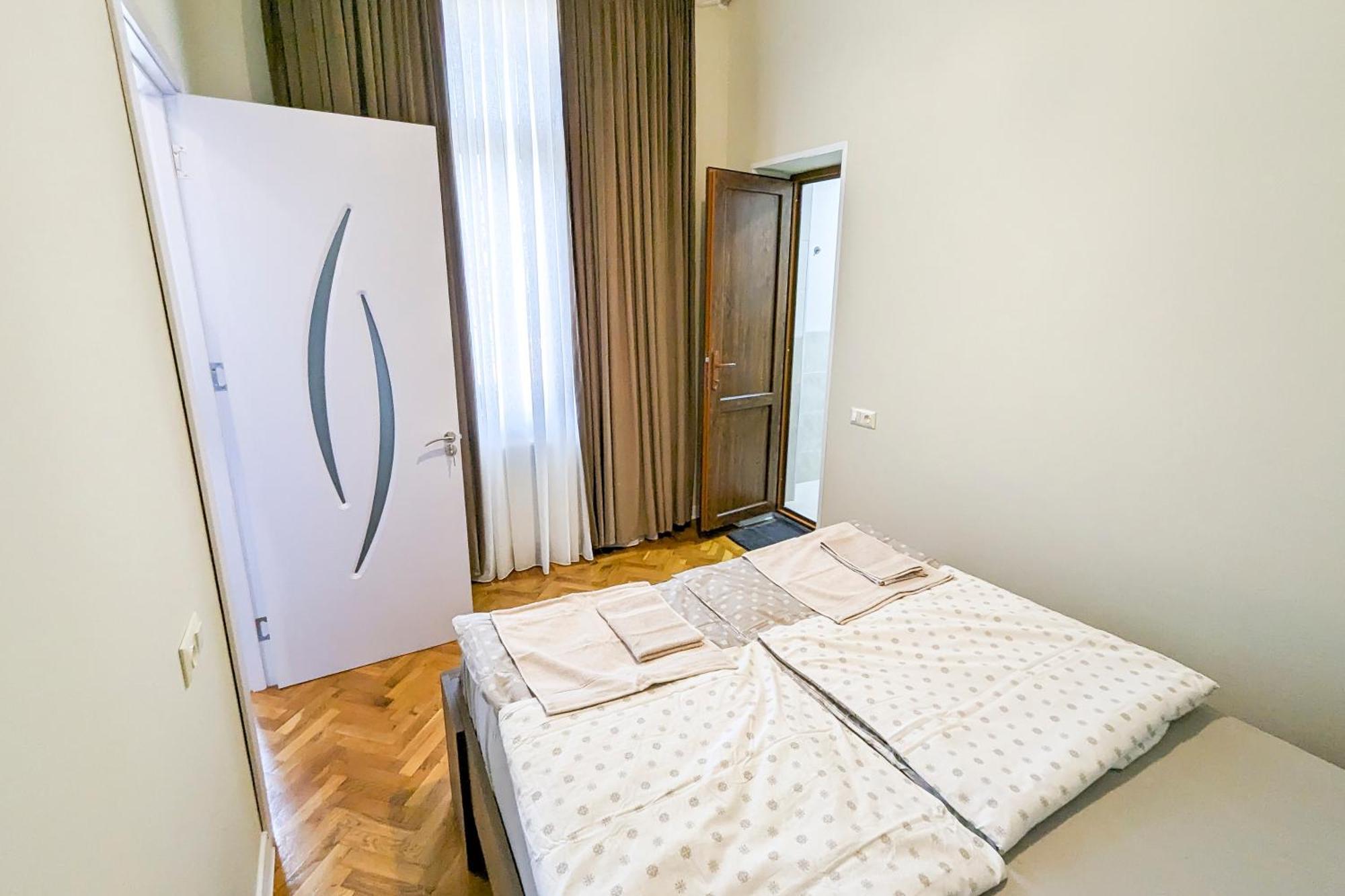 Guest House Sector 30 Kutaisi Phòng bức ảnh